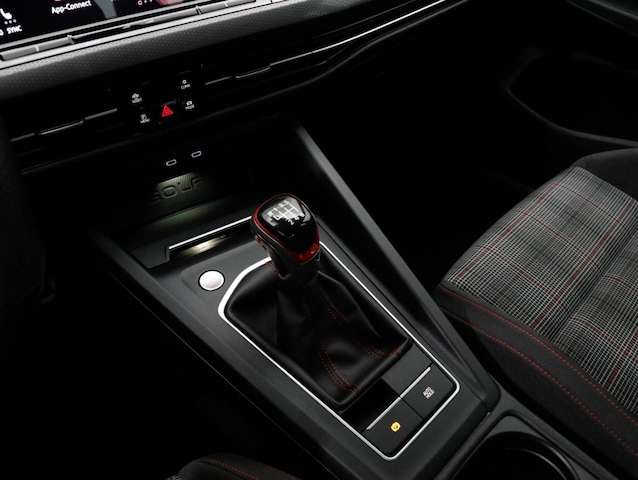 Volkswagen Golf 2.0 TSI GTI