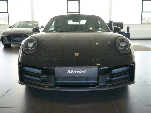 Porsche 992 Cabrio Carrera