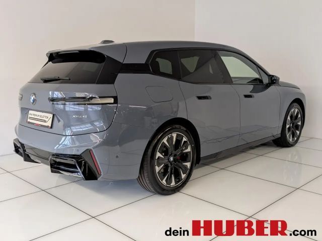 BMW iX xDrive45