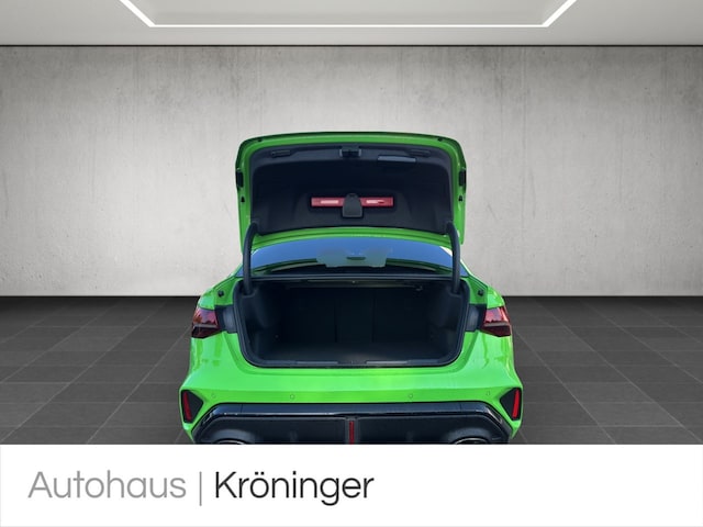 Audi RS3 Quattro S-Tronic Sedan