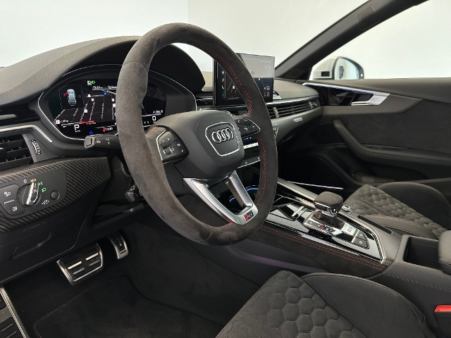 Audi RS4 Avant Quattro