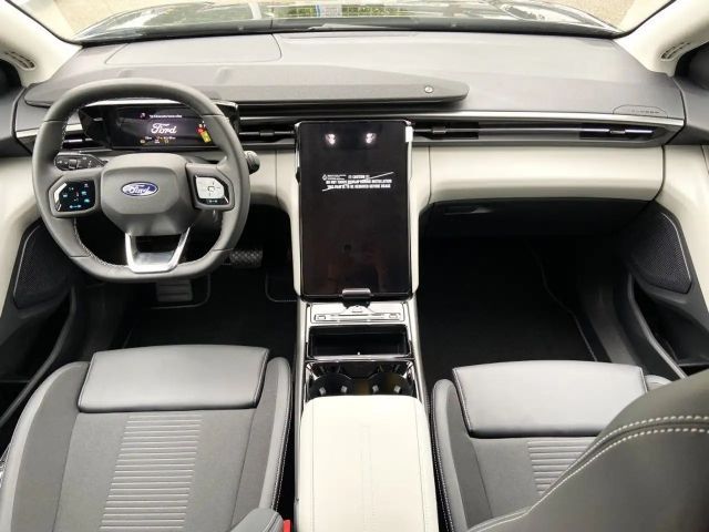 Ford Explorer Extended range RWD