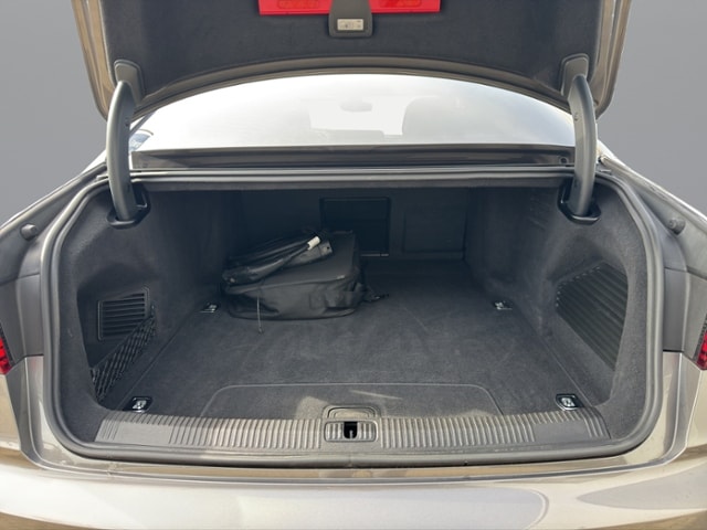 Audi A8 60 TFSI Hybride Quattro