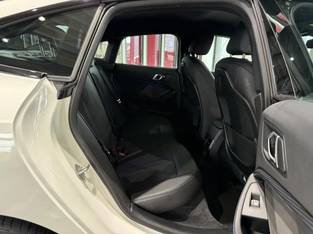 BMW 220 220d M-Sport Sedan