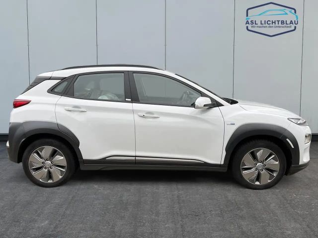 Hyundai Kona 2WD Electric