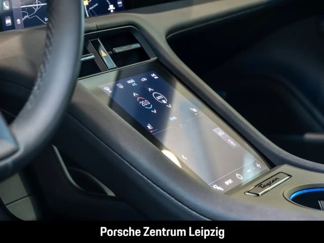 Porsche Taycan 4 Cross Turismo