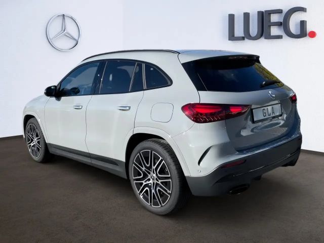 Mercedes-Benz GLA 220 4MATIC AMG Line