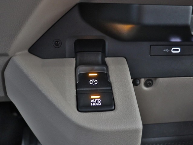 Volkswagen Multivan DSG Lang Style T7