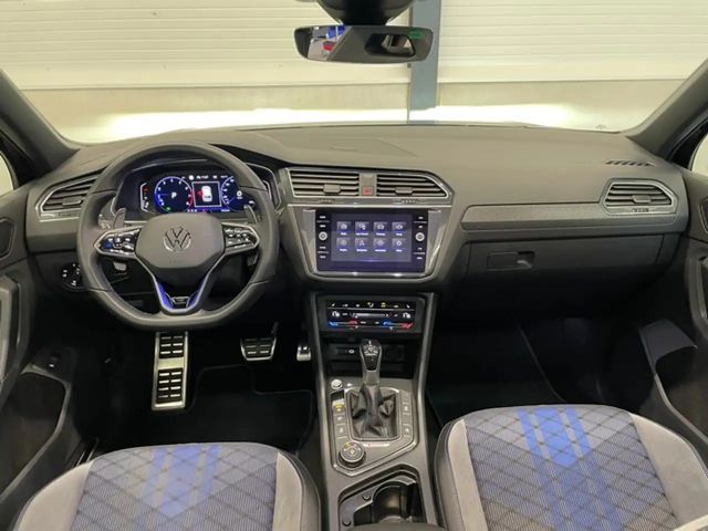 Volkswagen Tiguan 2.0 TSI R 4Motion KAMERA+PANO+AHK+MATRIX+APP+LA...