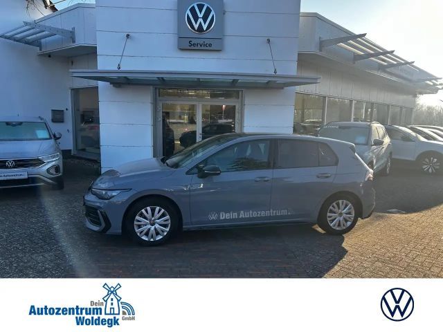 Volkswagen Golf 1.5 TSI DSG R-Line