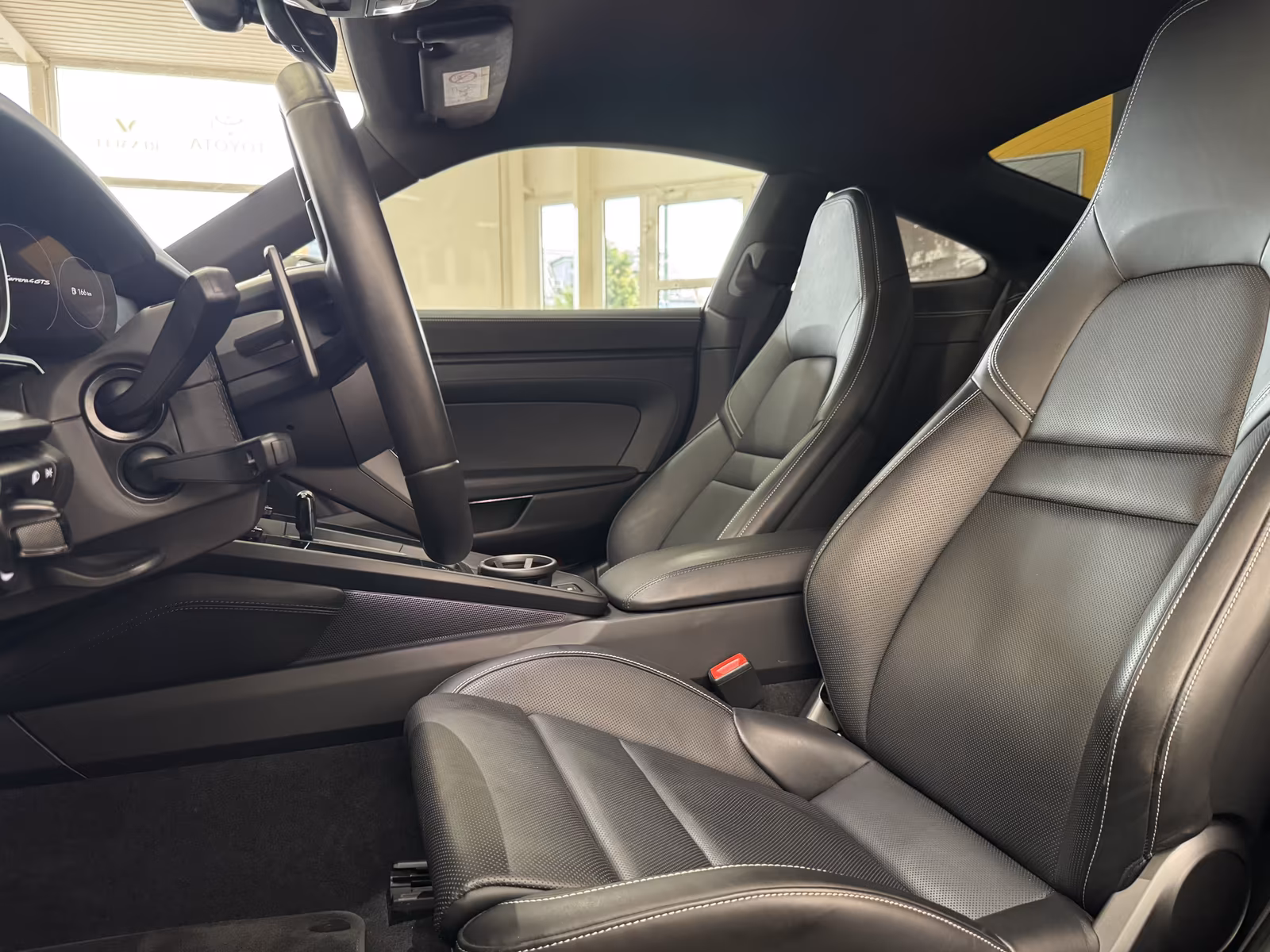 Porsche 911 4 992 GTS