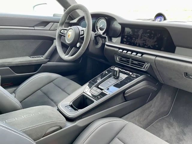 Porsche 911 Carrera Coupé GTS