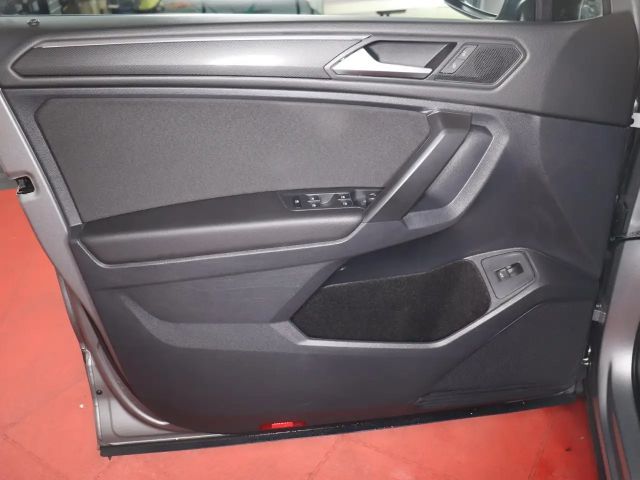 Volkswagen Tiguan Allspace DSG R-Line Style