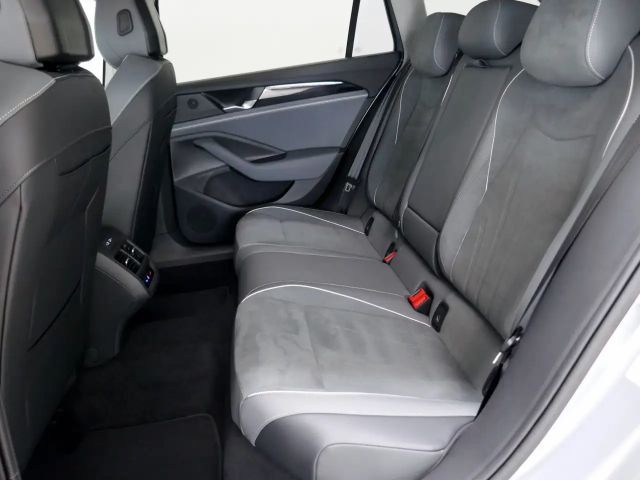 Volkswagen Passat 1.5 eTSI Business DSG