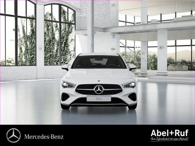 Mercedes-Benz CLA 180 Shooting Brake