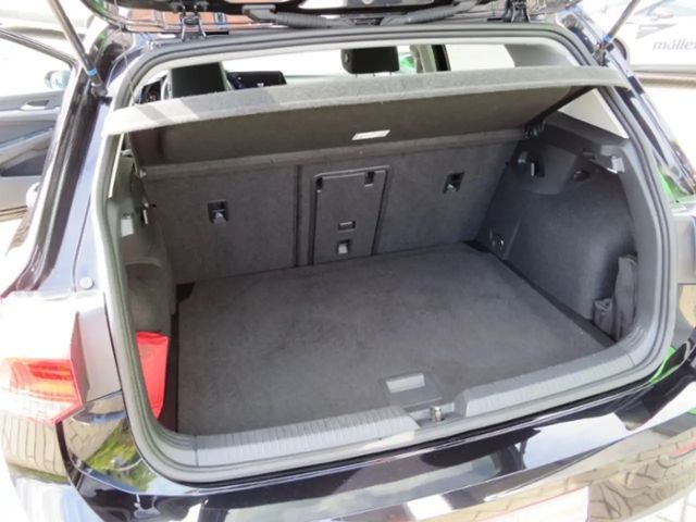 Volkswagen Golf 1.0 TSI Golf VIII