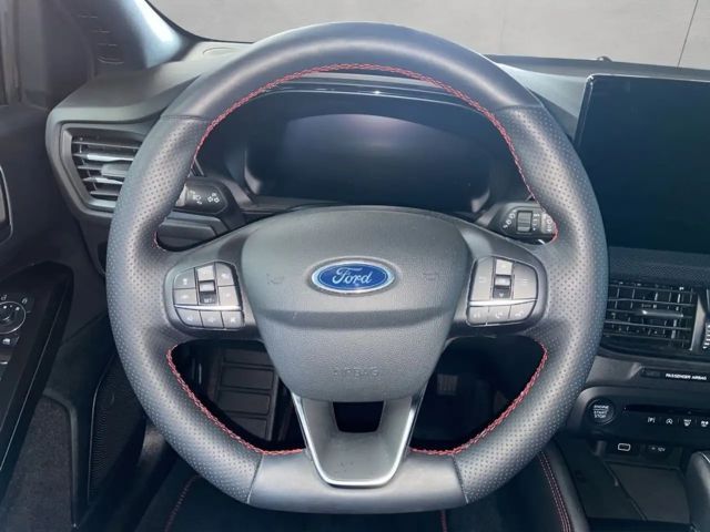 Ford Focus ST Line Wagon