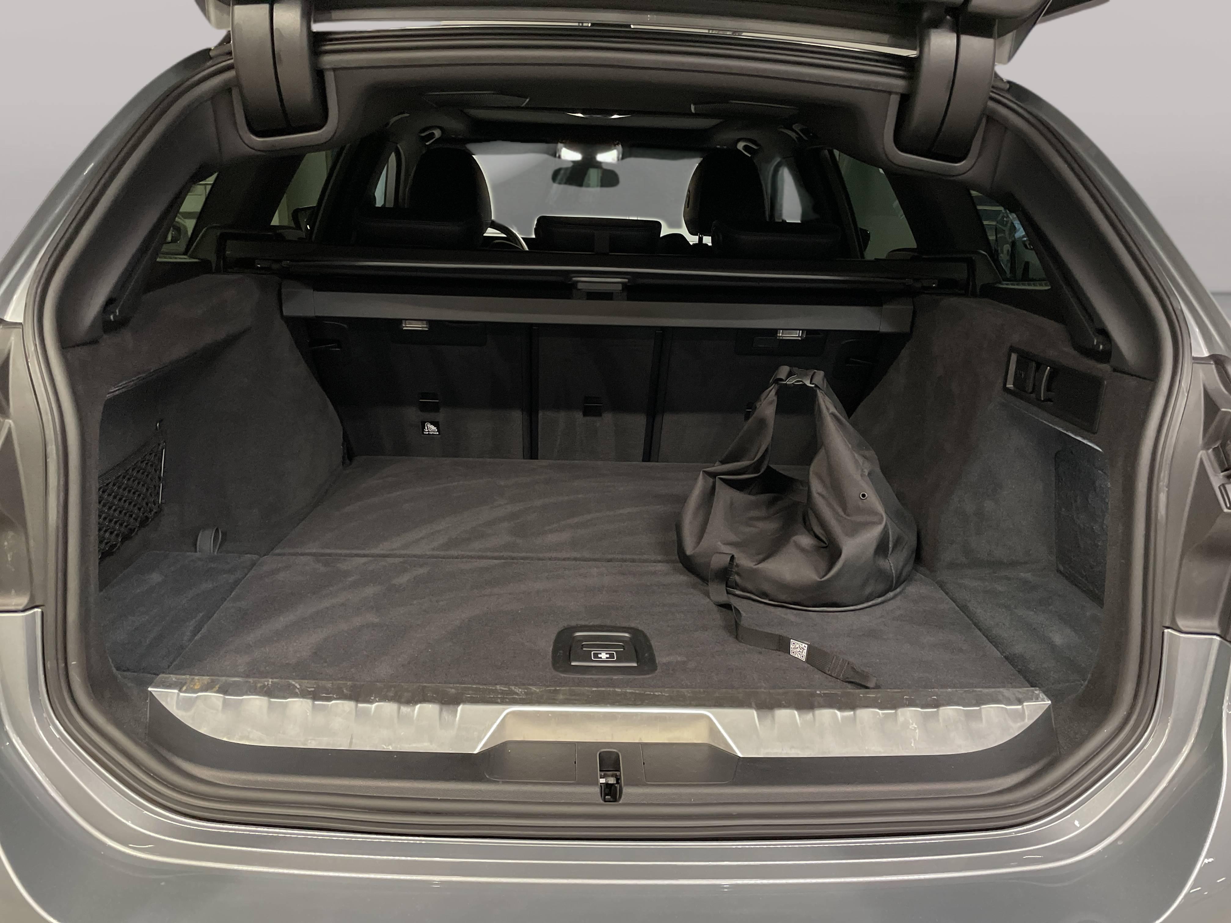 BMW 330 330e Touring xDrive