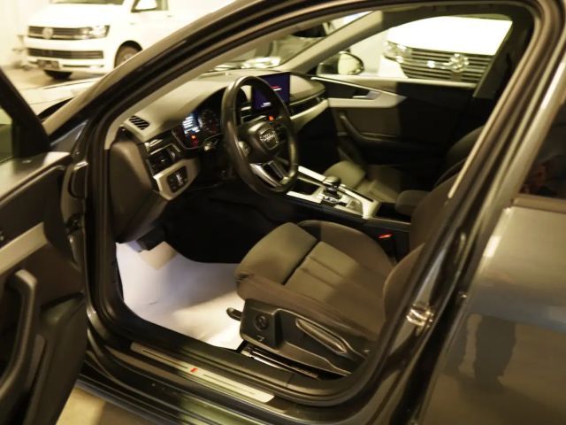 Audi A4 35 TDI Avant S-Line S-Tronic