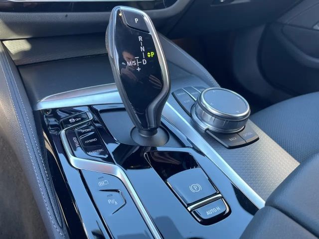 BMW 530 530e M-Sport Touring xDrive