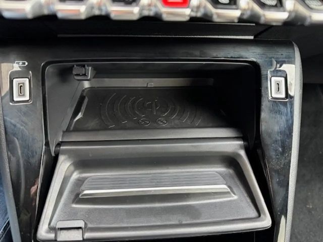 Peugeot 208 AllurePuretech100 ALU SHZ NAVI 360° KAMERA PDC