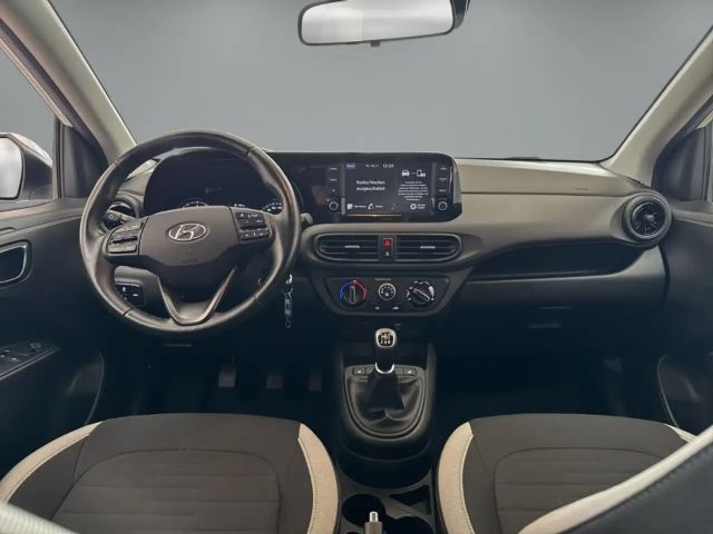 Hyundai i10 1.0