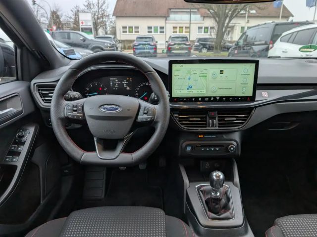 Ford Focus ST Line Wagon