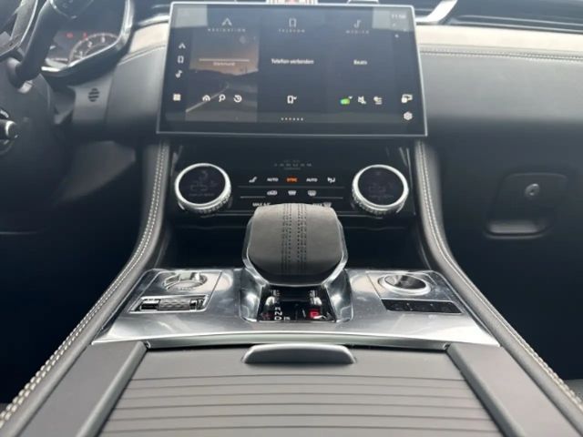 Jaguar F-Pace P400e R-Dynamic