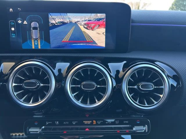 Mercedes-Benz A 220 A 220 d AMG Line Hatchback