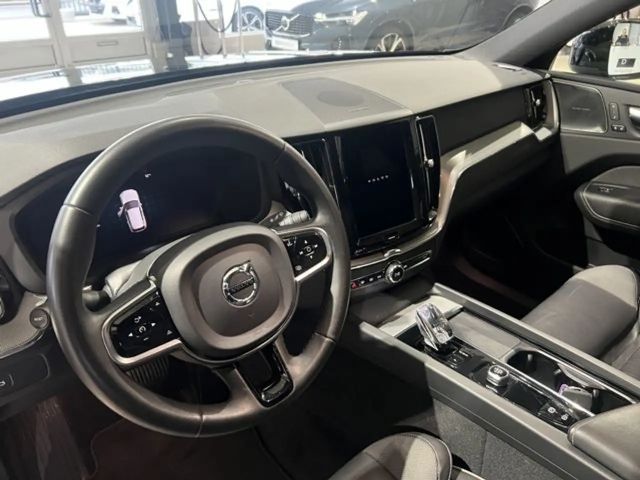 Volvo XC60 AWD Dark Plus