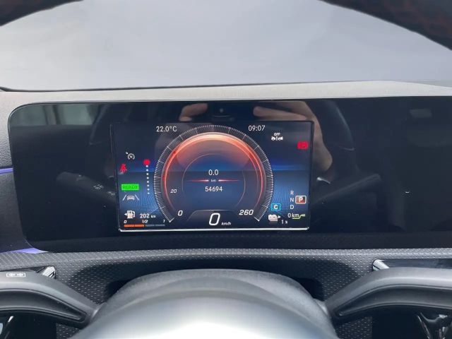 Mercedes-Benz A 250 A 250 e AMG Line