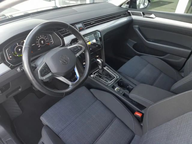 Volkswagen Passat DSG GTE Variant