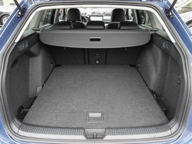 Volkswagen Golf 2.0 TDI DSG Life Variant