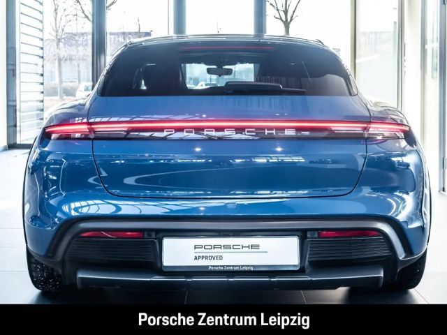Porsche Taycan 4S Cross Turismo