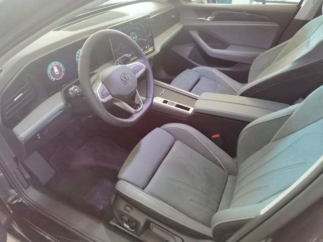 Volkswagen Passat 1.5 eTSI BMT DSG