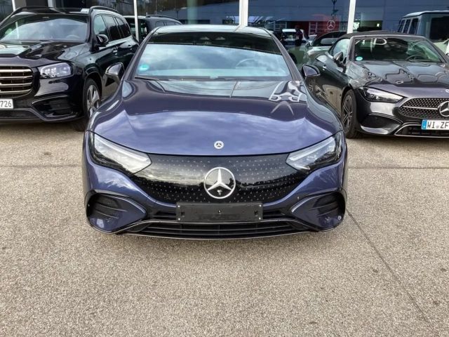 Mercedes-Benz EQE 300 AMG Line Sedan