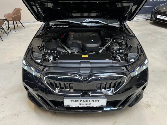 BMW 530 530e M-Sport Touring xDrive