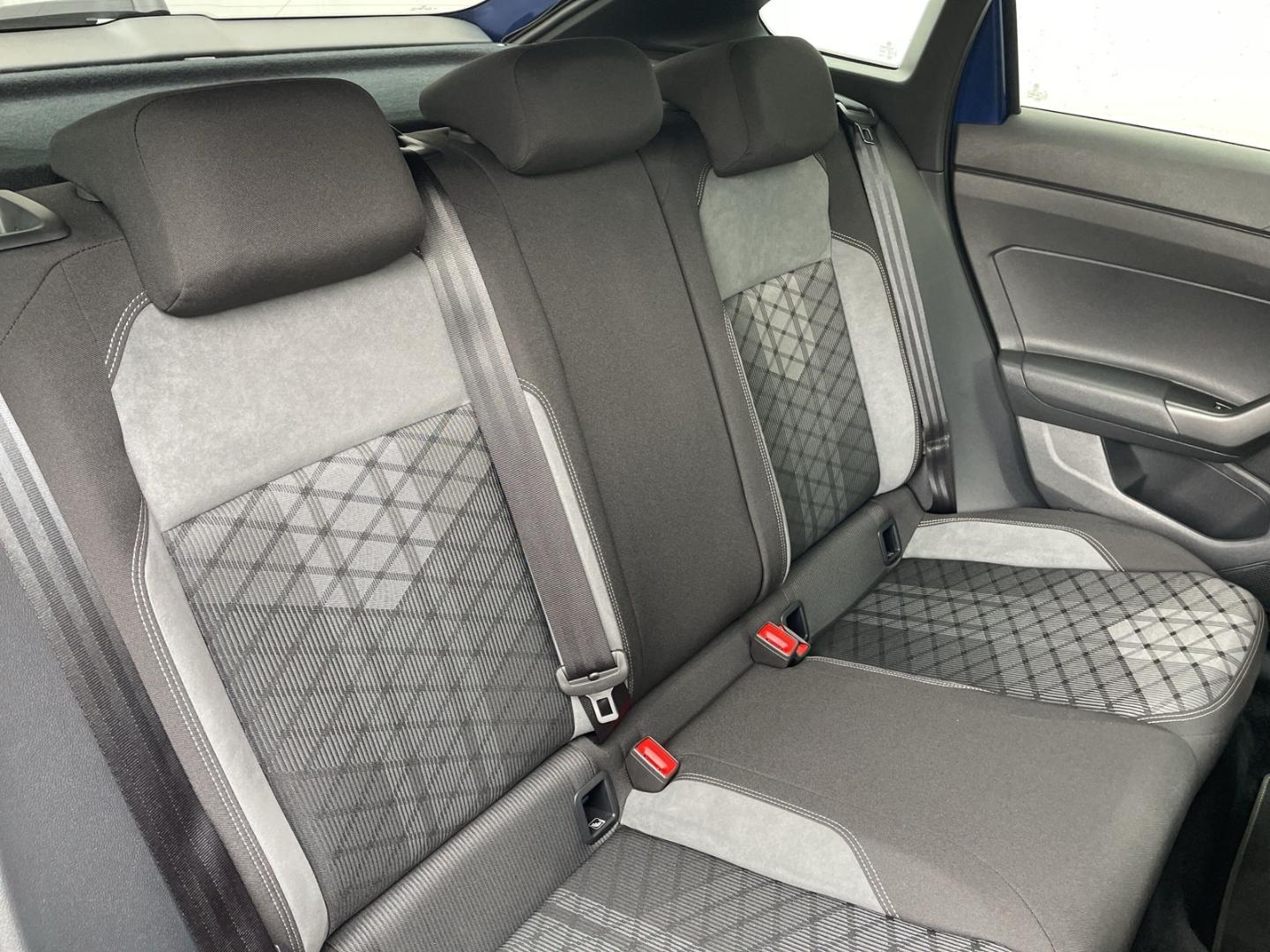 Volkswagen Taigo 1.5 TSI DSG R-Line Style