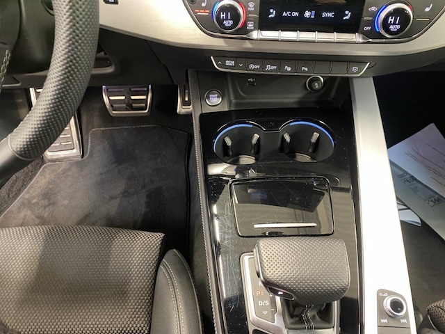 Audi A4 40 TFSI Avant Quattro S-Line S-Tronic