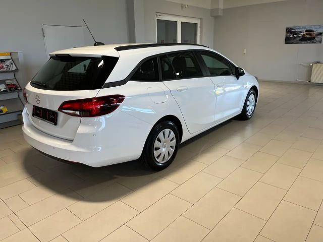Opel Astra Business