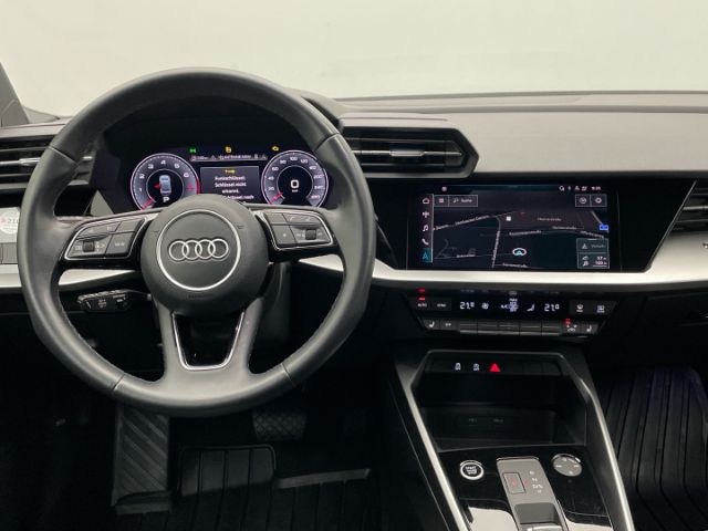 Audi A3 30 TFSI S-Tronic Sedan