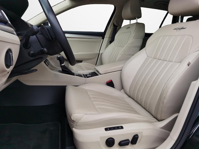 Skoda Superb 2.0 TDI Combi Laurin & Klement