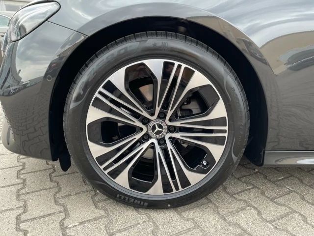 Mercedes-Benz E 200 AVANTGARDE Estate