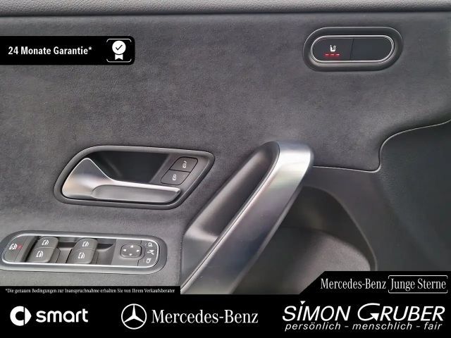 Mercedes-Benz A 200 AMG Line