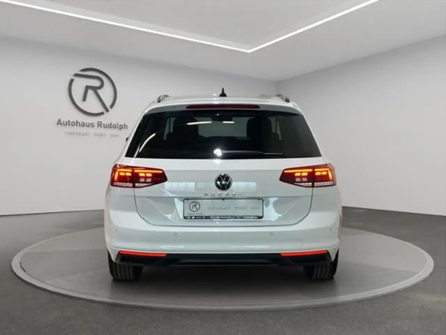 Volkswagen Passat 1.5 TSI Business DSG Variant