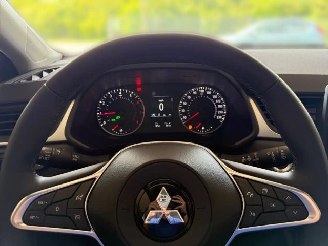 Mitsubishi ASX Invite