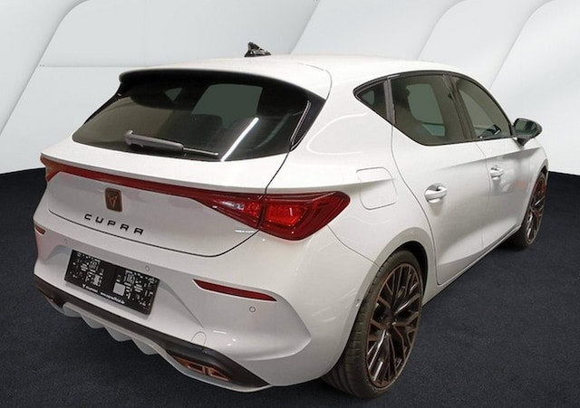 Cupra Leon 1.4 e-Hybrid VZ