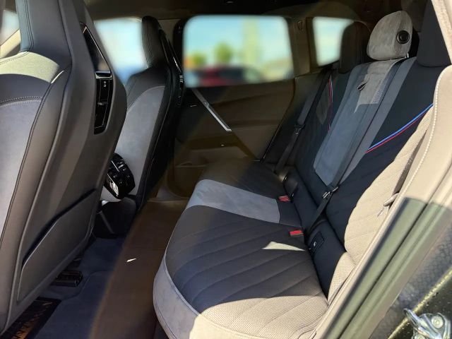 BMW iX xDrive45