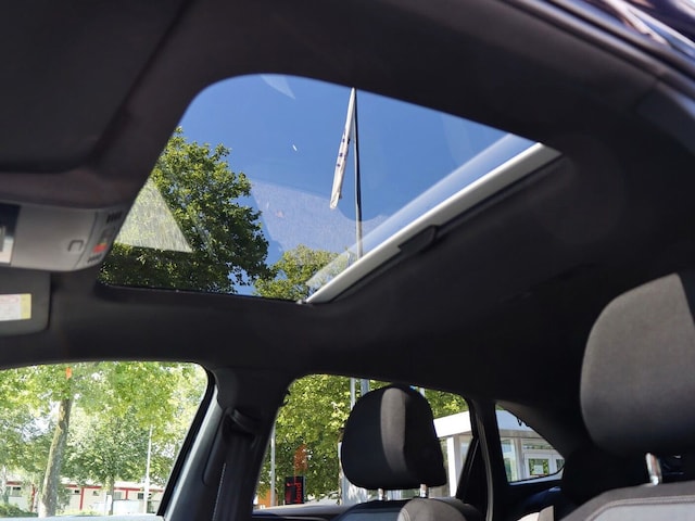 Volkswagen Taigo 1.5 TSI DSG R-Line