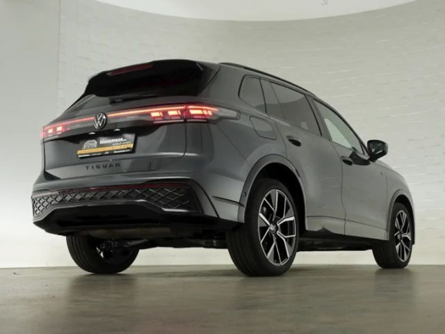 Volkswagen Tiguan 4Motion DSG R-Line